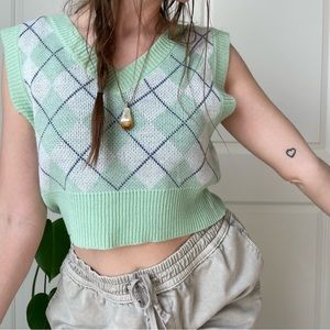 Boho School Girl Vibes Urban Outfitters Spring Sweater Vest Cozy Cropped Shirt